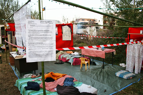 Image blog Reconstitution d'un habitat migrant, France XXI siècle